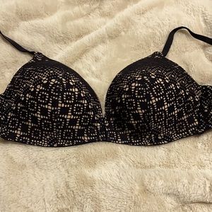 Victoria Secret No Wire Bra